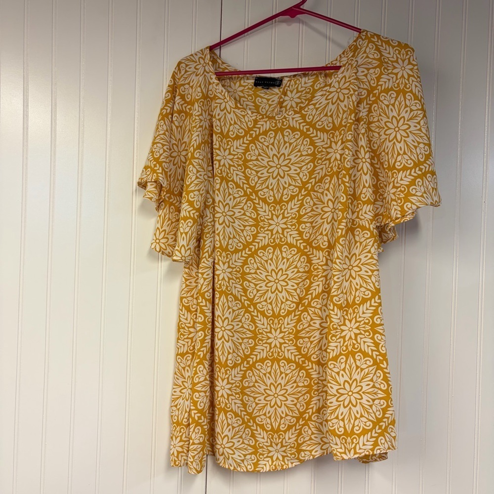Ryan Wythe Yellow Floral Patterned Short Sleeve Blouse 1X